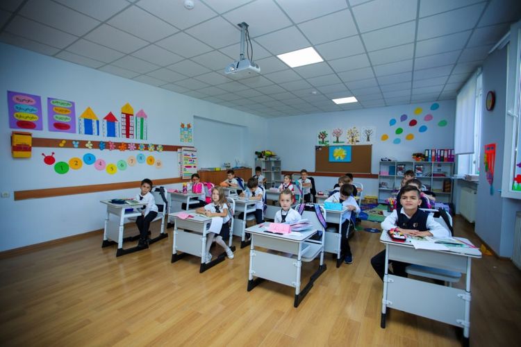 Georgian schools resume in-person learning