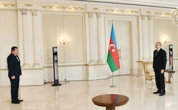 President Ilham Aliyev received credentials of incoming Belarus ambassador - UPDATED
