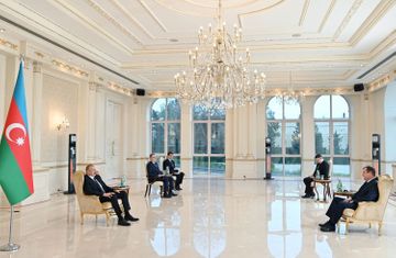 President Ilham Aliyev received credentials of incoming Belarus ambassador - UPDATED