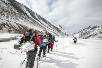 Unnamed high ground on the east of Bazarduzu peak was named "Zafar zirvesi" - VIDEO