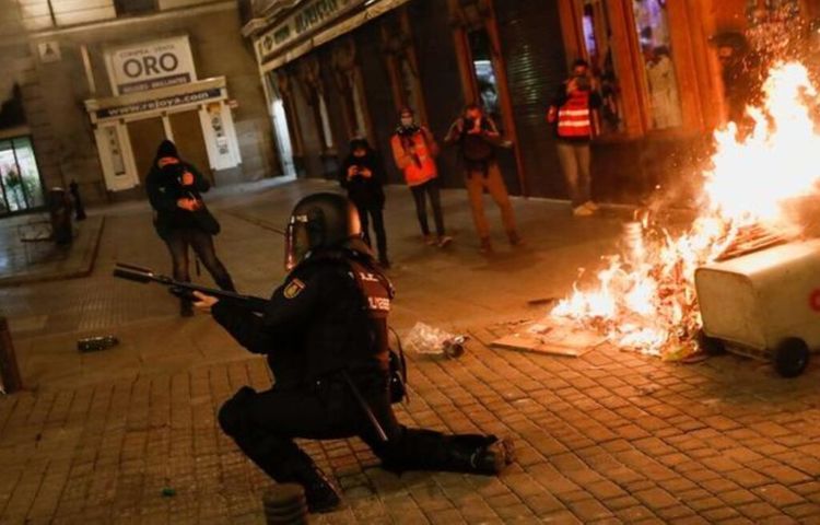 About 50 people were detained at protests in Spain  - PHOTO