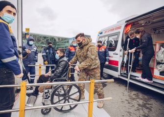 YASHAT sends 10 more veterans to Turkey for treatment