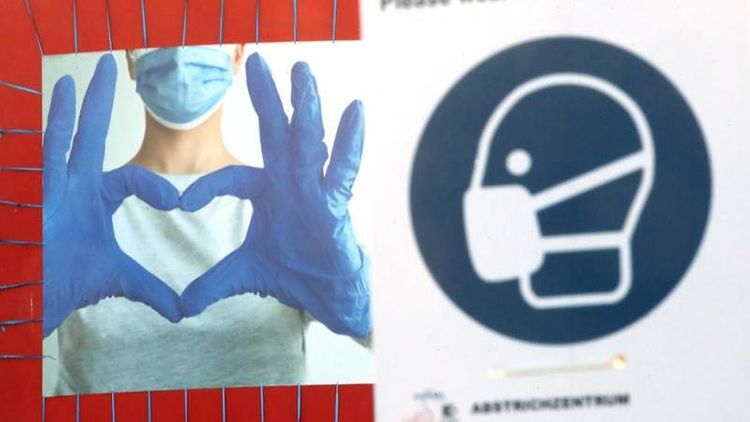 German daily COVID deaths hit three-month low