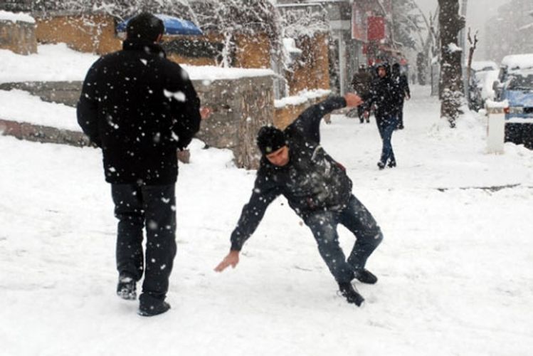  27 people fell and received various degrees of bodily injuries in Baku  - UPDATED-2