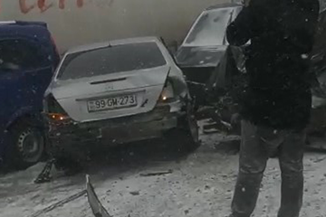 Multi-vehicle collision involving 15-20 cars in Baku leaves one dead - VIDEO - UPDATED