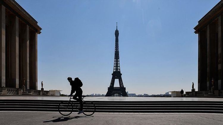 France announces weekend lockdown to stem virus