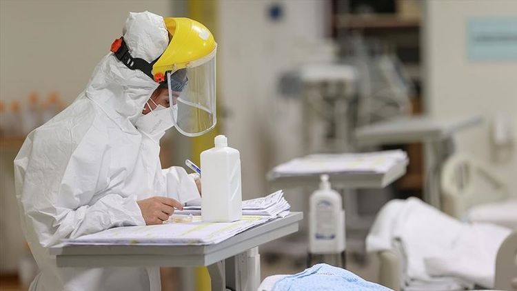 Turkey reports 8,424 new coronavirus cases