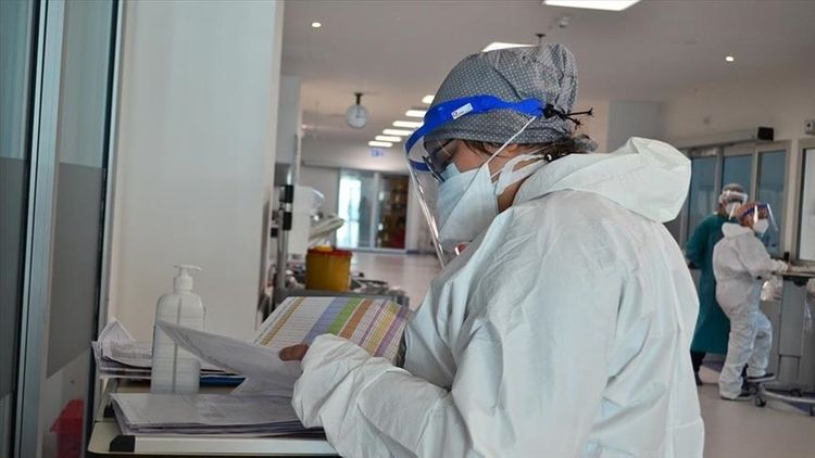 UK: Daily COVID-19 cases top 60,000 for 1st time