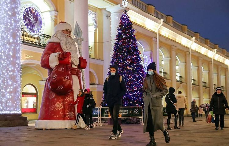 St. Petersburg reopens museums, zoo as Covid restrictions eased