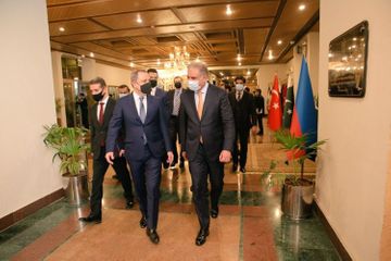 Azerbaijani and Pakistani FMs met
