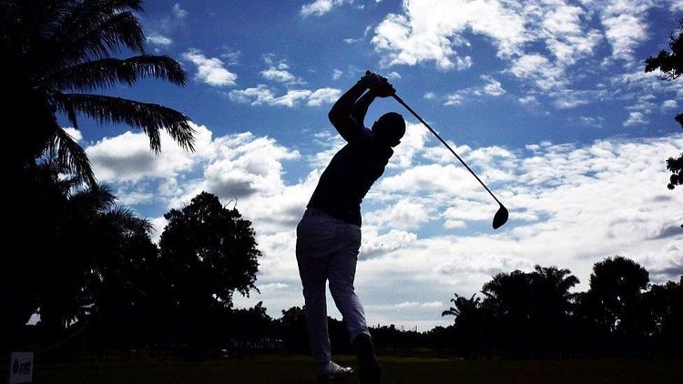 Thailand allows visitors to play golf in quarantine