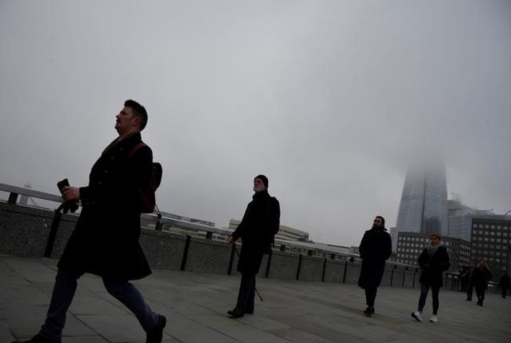 UK economy shrinks by 2.6% in November, first drop since April