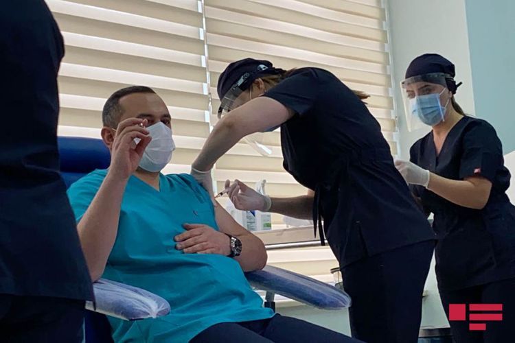 Zaur Aliyev and Ramin Bayramli vaccinated against coronavirus