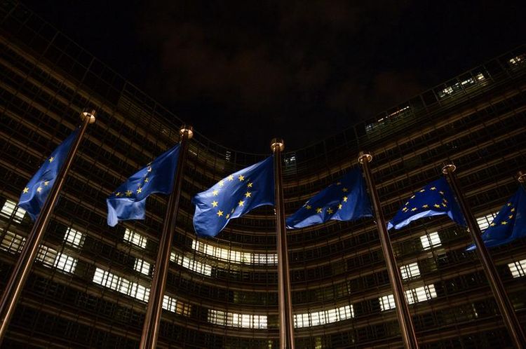 Euro zone mulls how to prevent COVID driving its economies apart