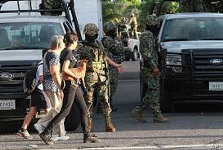 Police find 12 bodies dumped on road in Mexico's Veracruz state