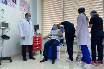 Azerbaijani Health Minister vaccinated against coronavirus