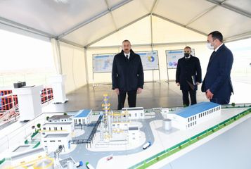 President Ilham Aliyev attended groundbreaking ceremony for two plants in Sumgayit Chemical Industry Park and inaugurated sheet glass factory