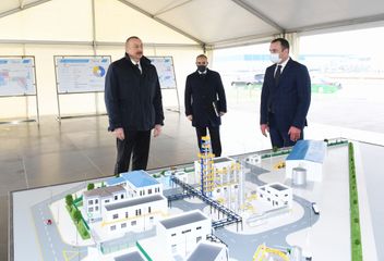 President Ilham Aliyev attended groundbreaking ceremony for two plants in Sumgayit Chemical Industry Park and inaugurated sheet glass factory