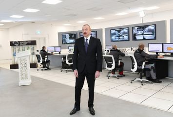 President Ilham Aliyev attended groundbreaking ceremony for two plants in Sumgayit Chemical Industry Park and inaugurated sheet glass factory