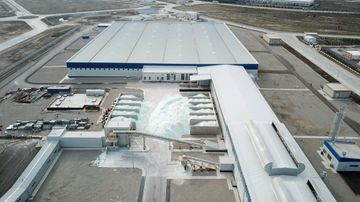 President Ilham Aliyev attended groundbreaking ceremony for two plants in Sumgayit Chemical Industry Park and inaugurated sheet glass factory
