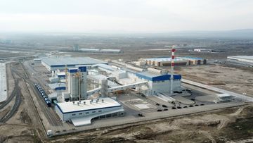 President Ilham Aliyev attended groundbreaking ceremony for two plants in Sumgayit Chemical Industry Park and inaugurated sheet glass factory