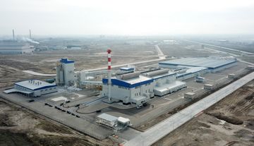 President Ilham Aliyev attended groundbreaking ceremony for two plants in Sumgayit Chemical Industry Park and inaugurated sheet glass factory