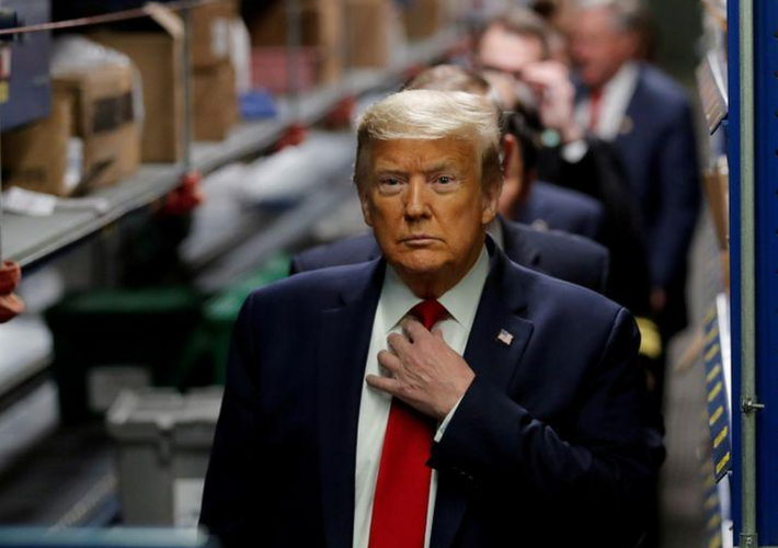 Iran blacklists Trump, U.S. officials as his term nears end