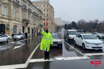 Azerbaijan observes moment of silence for Black January victims - PHOTO