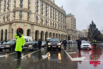 Azerbaijan observes moment of silence for Black January victims - PHOTO