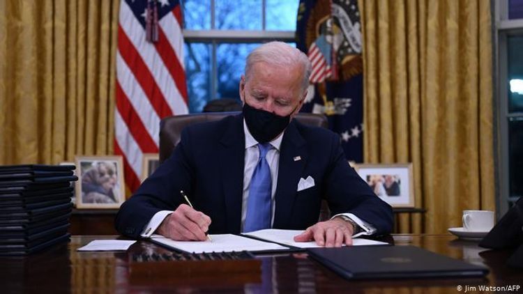 Joe Biden orders mask mandate and stops building Trump's border wall 