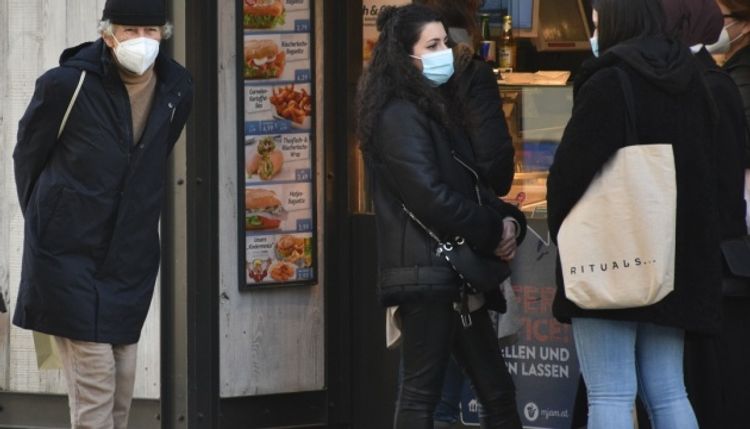 Ukraine reports 5,348 new coronavirus cases