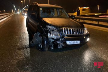 11 cars collided on the bridge in Baku, several people injured