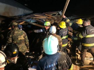 The body of a woman was removed from under the houses destroyed in the explosion in Khirdalan - PHOTO - VIDEO - UPDATED-2