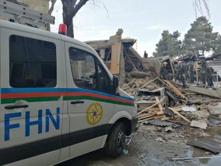 Azerbaijani MES: Search and rescue operation continue in house where explosion took place in Khirdalan