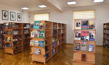 President Ilham Aliyev viewed conditions created at newly-reconstructed schools in Sabunchu and Surakhani districts