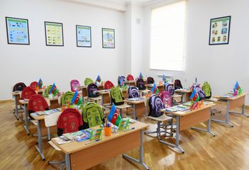 President Ilham Aliyev viewed conditions created at newly-reconstructed schools in Sabunchu and Surakhani districts