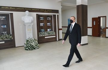 President Ilham Aliyev viewed conditions created at newly-reconstructed schools in Sabunchu and Surakhani districts