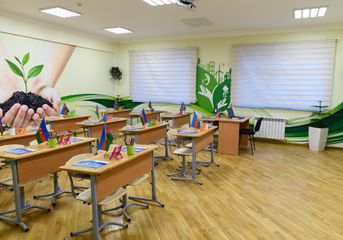 President Ilham Aliyev viewed conditions created at newly-reconstructed schools in Sabunchu and Surakhani districts