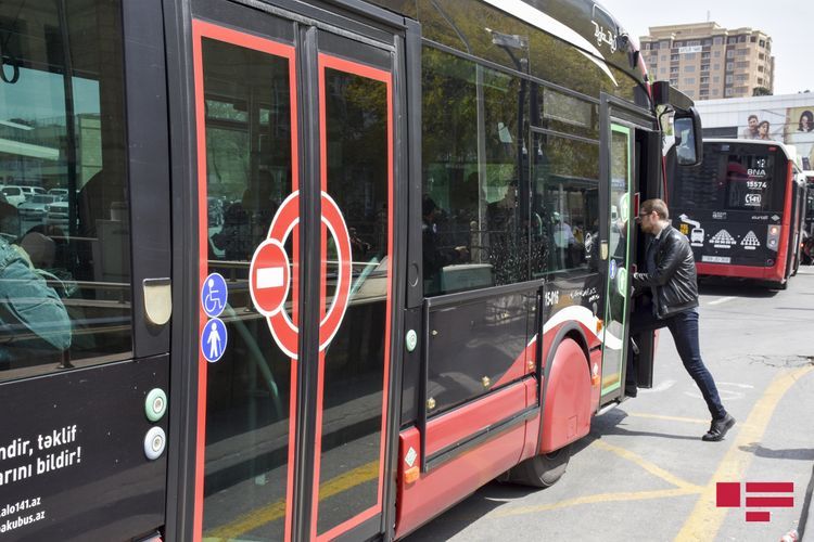 Minister: "We have investigated impact of non-activity of public transportation on Saturdays on education"