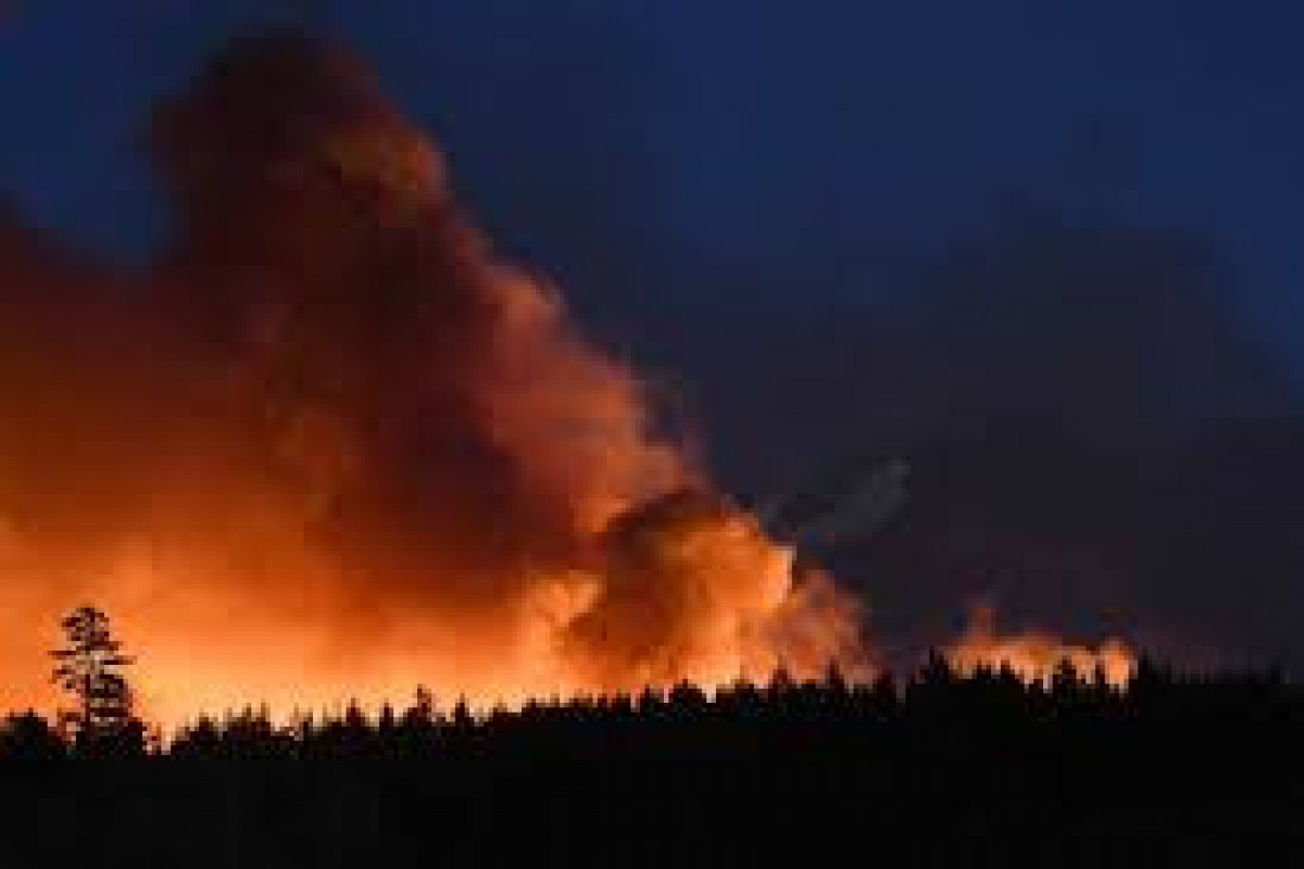 Two major blazes burning in Northern California