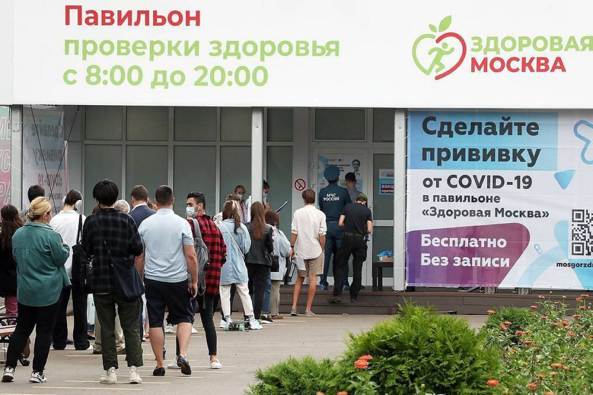 Over 2.7mln people receive at least first shot of COVID-19 vaccine in Moscow - mayor