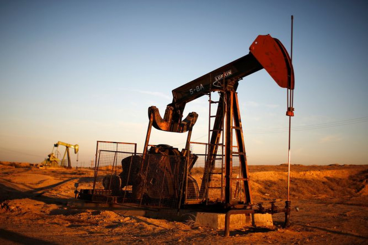 Azerbaijani oil prices decrease