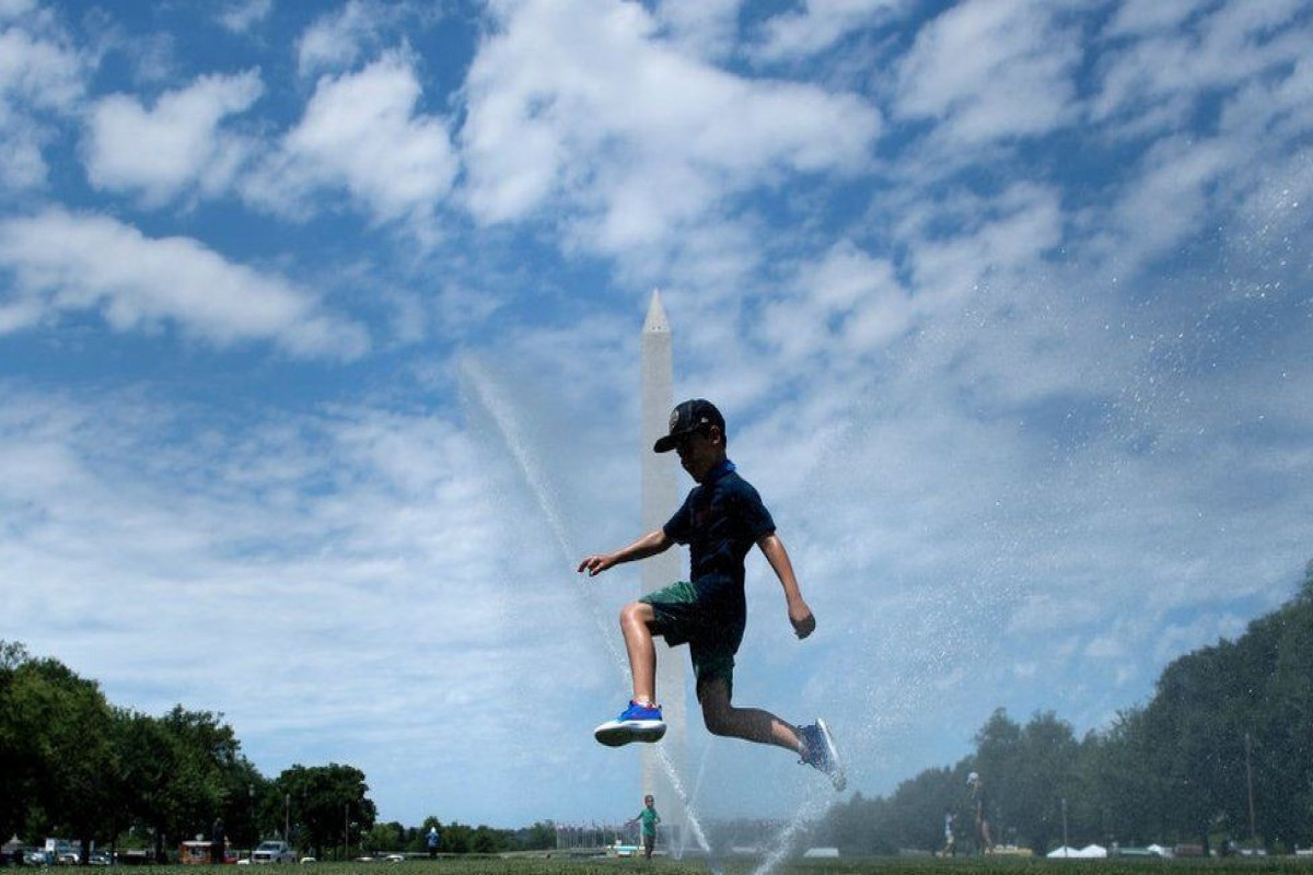 Record heat points to 'extraordinary' extremes
