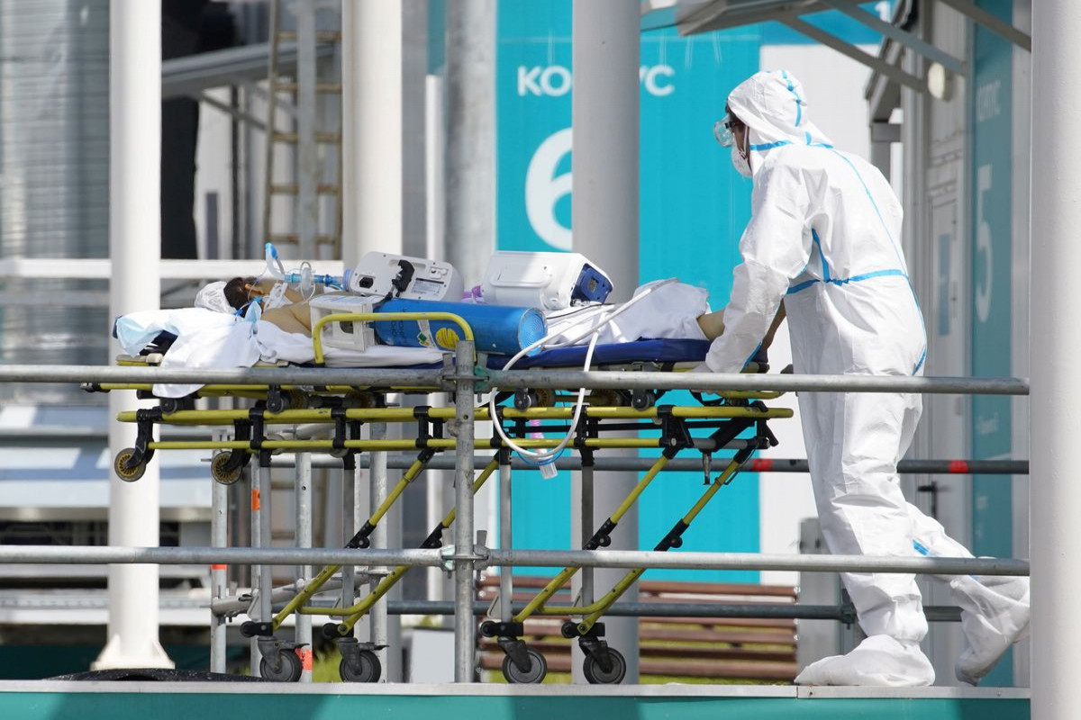 Moscow mayor says COVID-19 situation stabilising, but cases still high