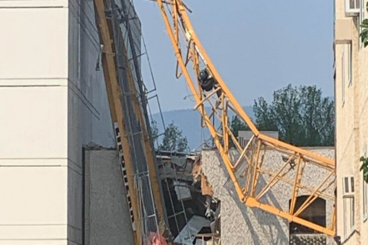 Several killed in western Canada as crane collapses, police say