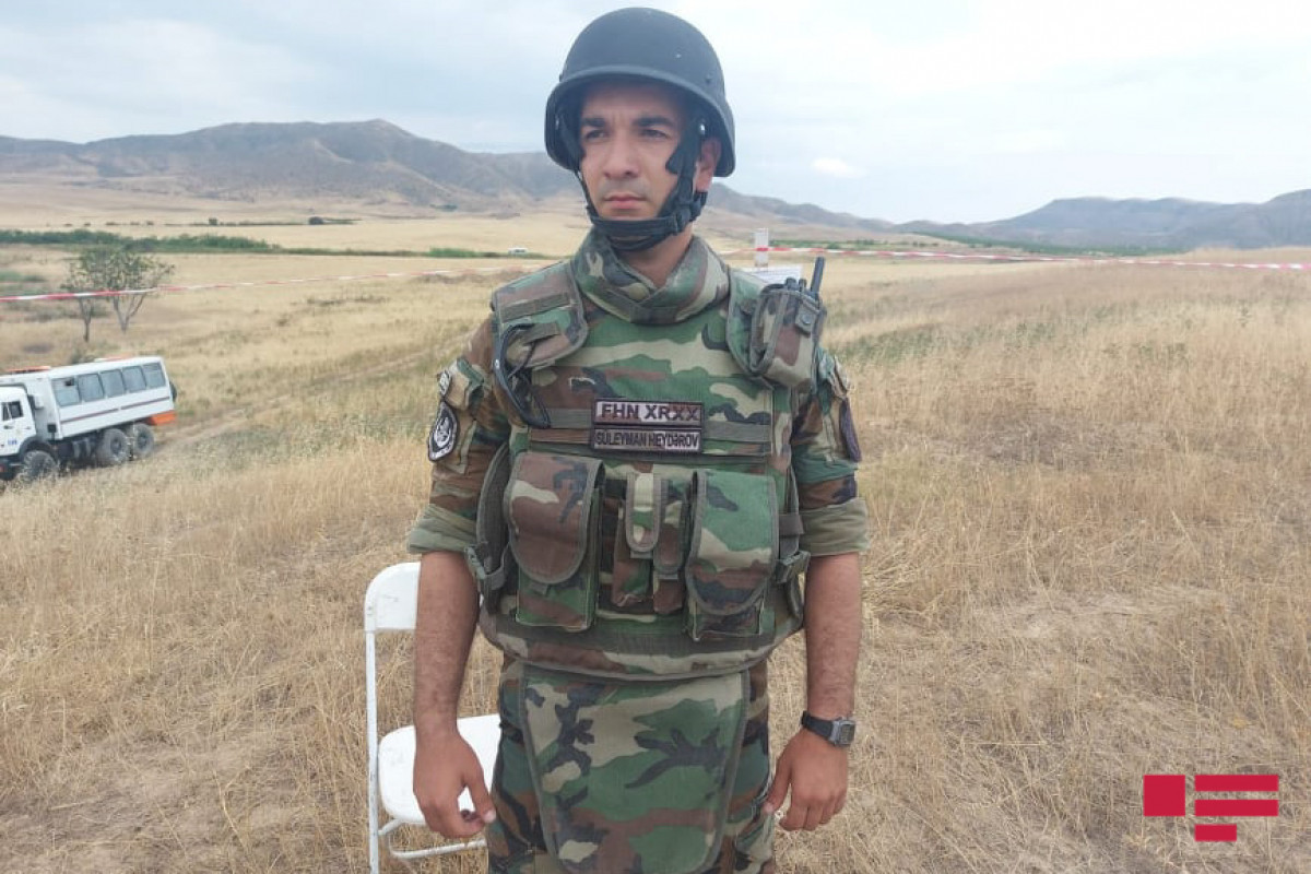 Commander of the mine clearing group of the Special Risk Rescue Service of the Ministry of Emergency Situations, senior lieutenant Suleyman Heydarov