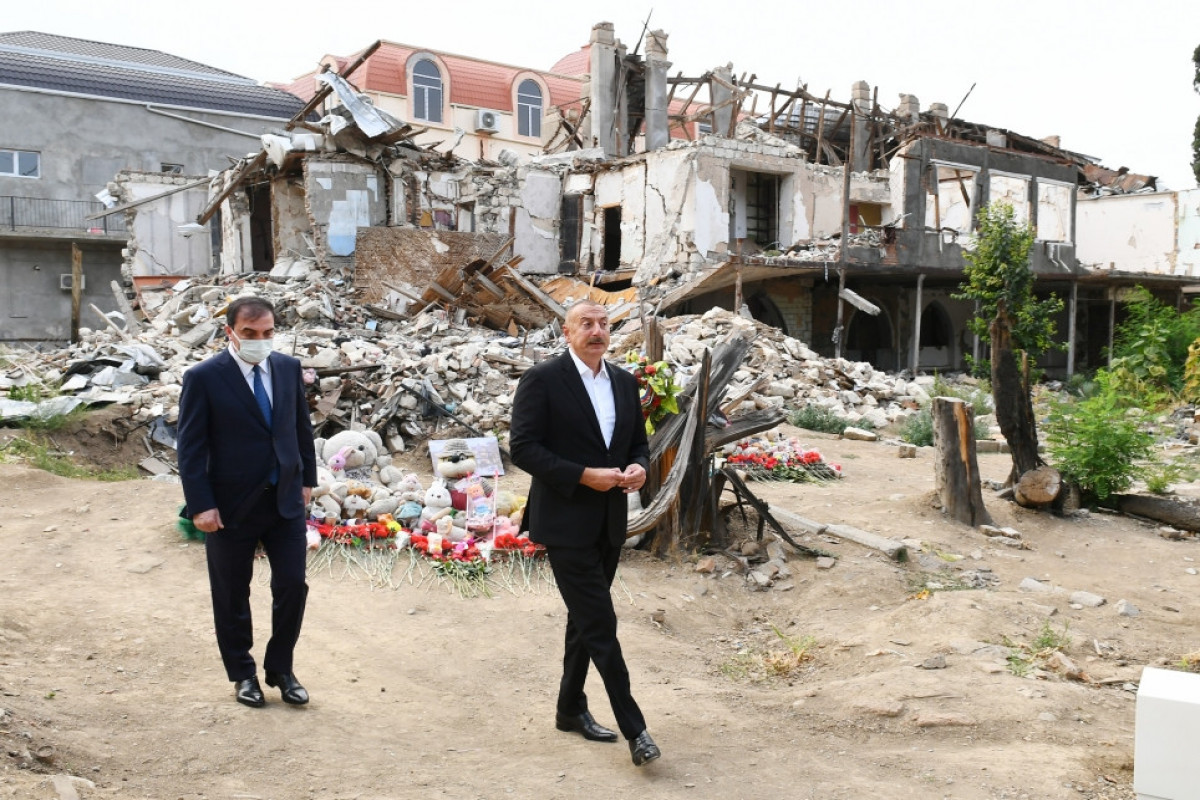 President Ilham Aliyev viewed crime scenes caused by Armenia's missile attacks on Ganja