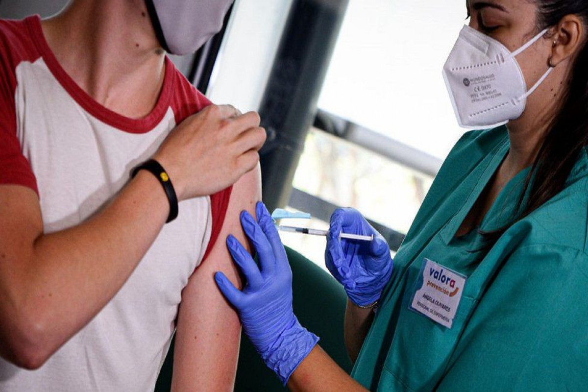 Covid: Moderna jab approved for teenagers in EU