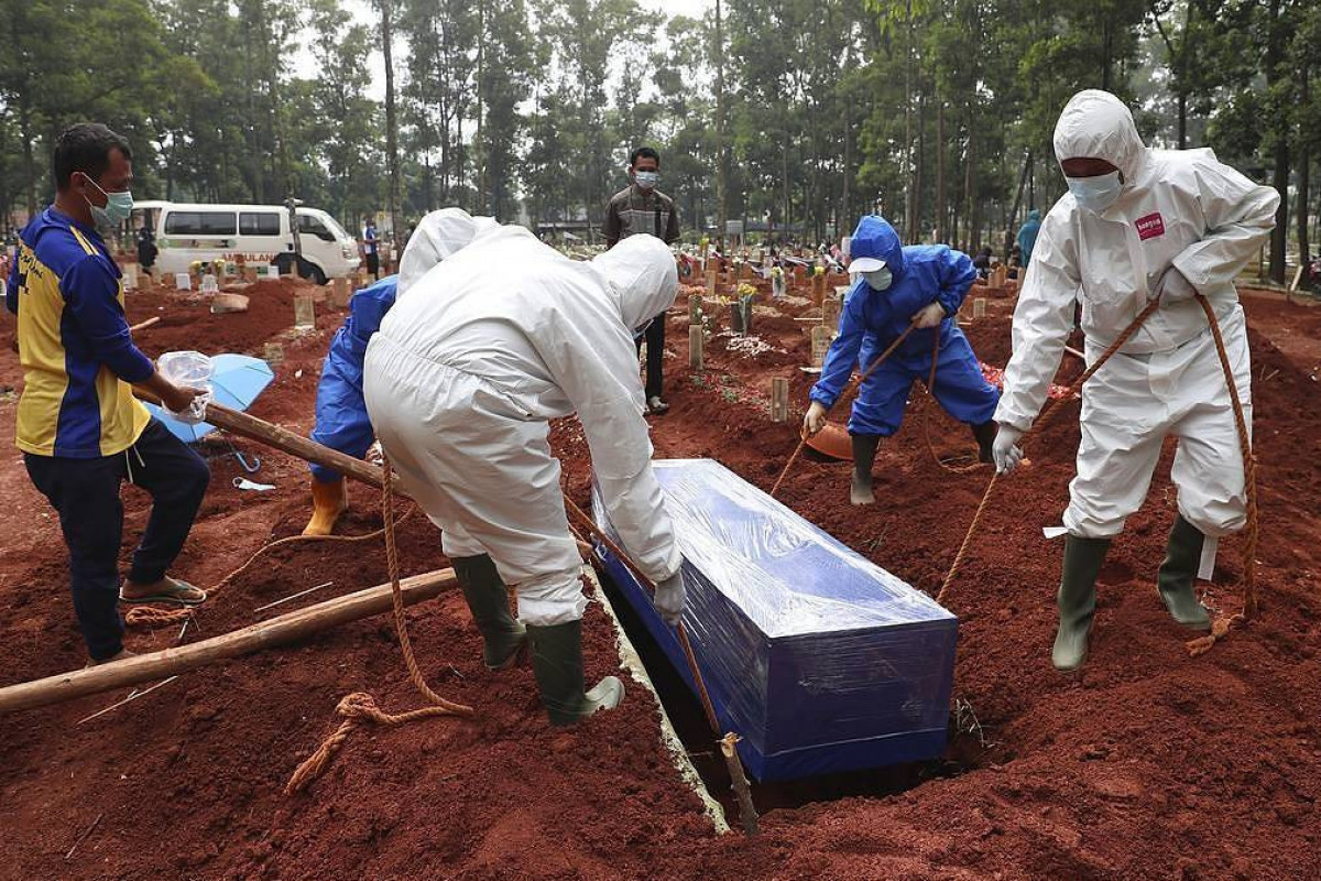Coronavirus fatalities up by almost one third worldwide over past week
