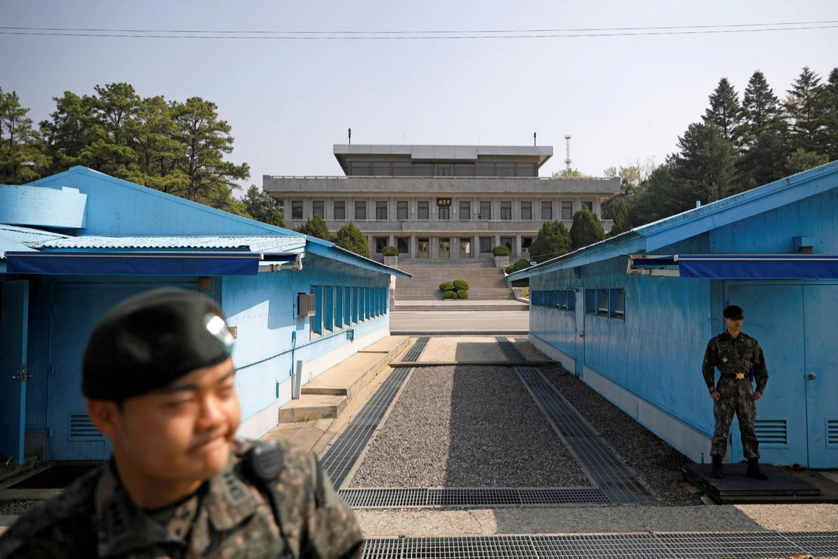 South, North Korea have restored once-severed hotline - Blue House